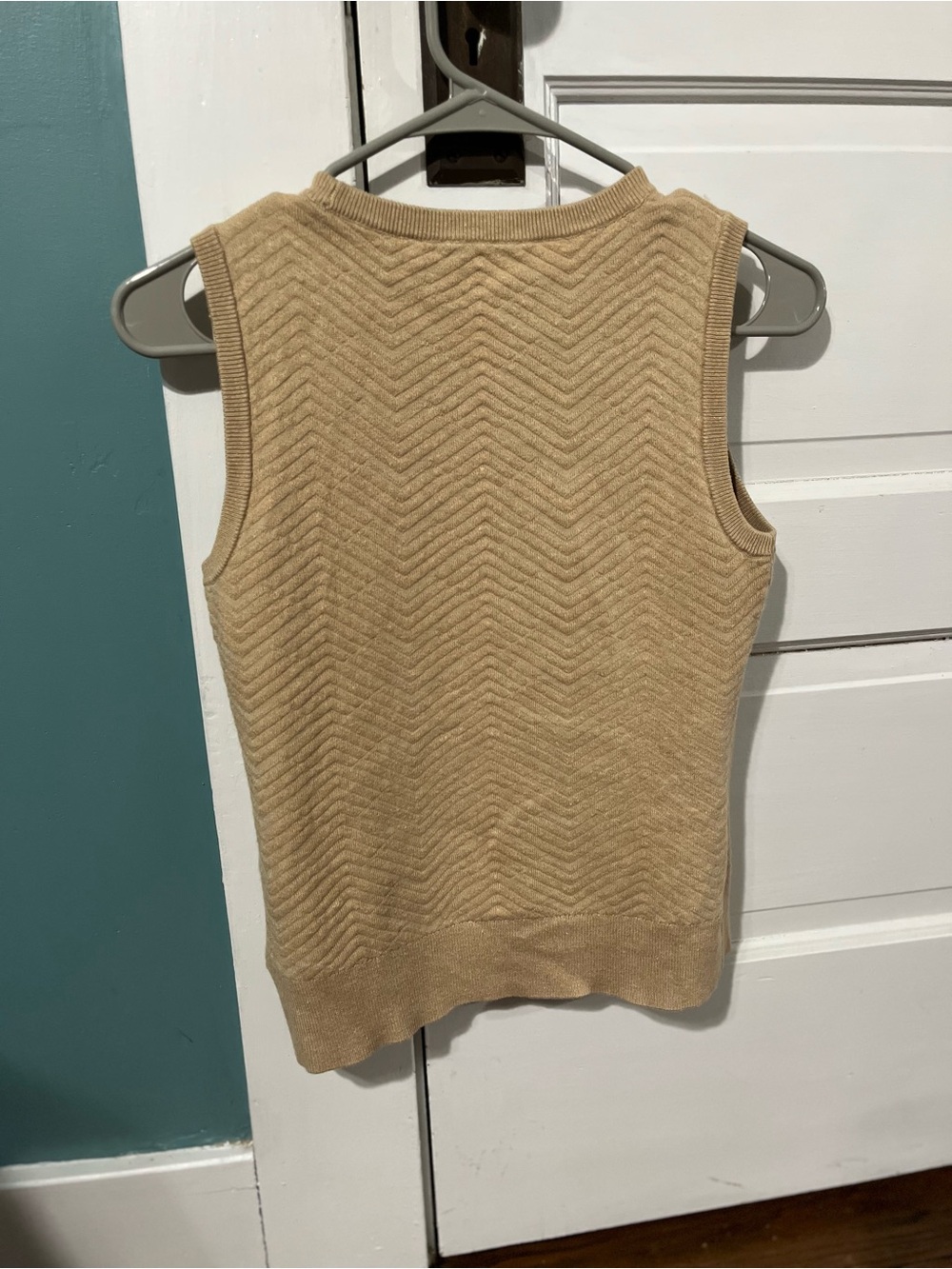 Brooks Brothers Women's Beige Chevron Crewneck Sweater - Picture 2 of 3